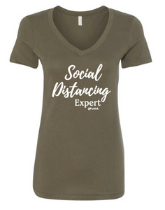 Social Distancing Expert - T' Shirt