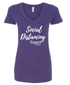 Social Distancing Expert - T' Shirt