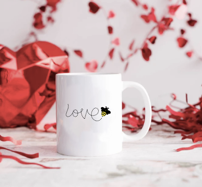 Love Bee - Mug